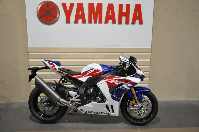 CBR 1000 RRR FIREBLADE 30e Anniversaire
