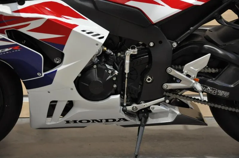 CBR 1000 RRR FIREBLADE 30e Anniversaire