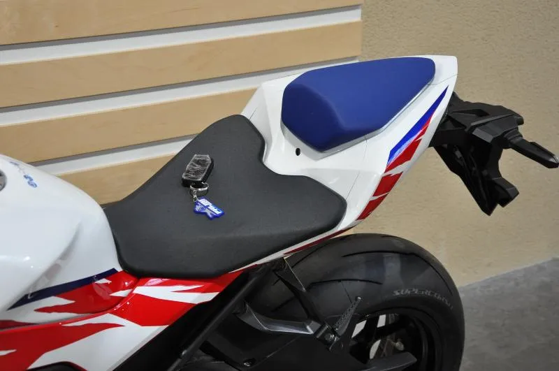 CBR 1000 RRR FIREBLADE 30e Anniversaire