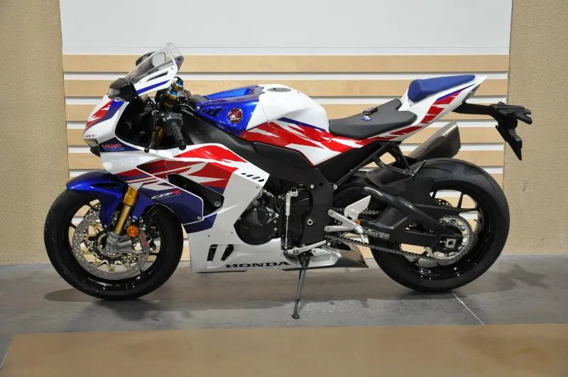 CBR 1000 RRR FIREBLADE 30e Anniversaire