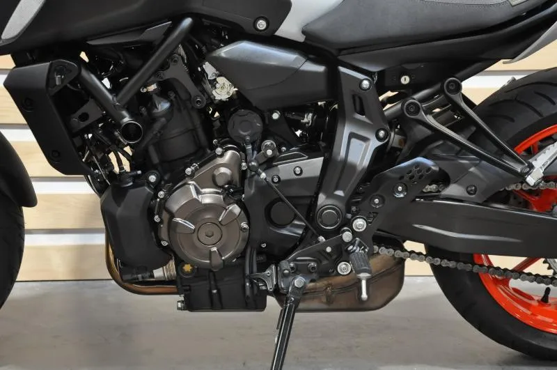 MT07 