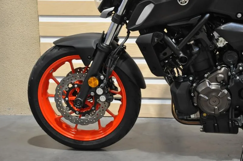 MT07 
