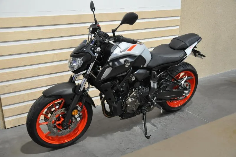 MT07 