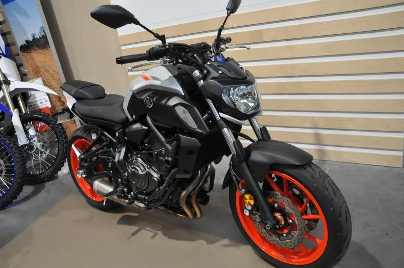 MT07 