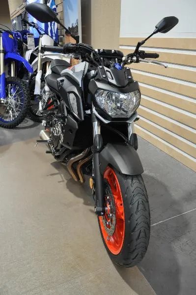 MT07 