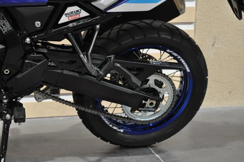 DL VSTROM 800DE