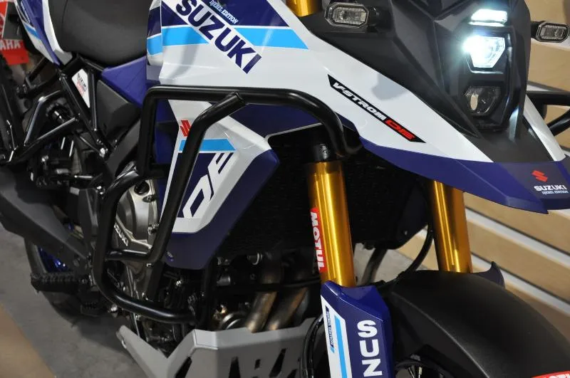 DL VSTROM 800DE