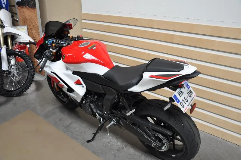 YZFR7 WORLD GP 60TH ANNIVERSARY