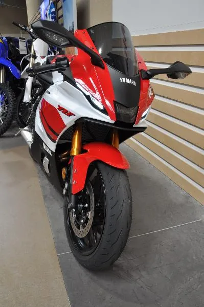 YZFR7 WORLD GP 60TH ANNIVERSARY