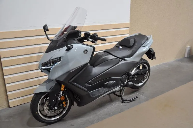 XP TMAX 560 TECH MAX