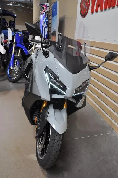 XP TMAX 560 TECH MAX