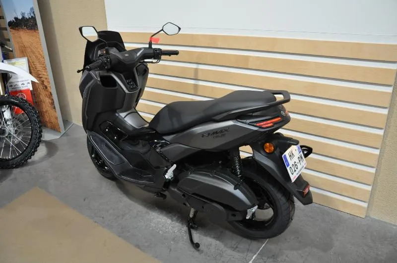 NMAX 125