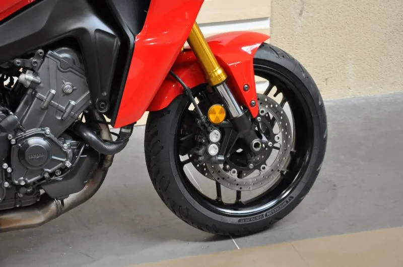 TRACER 9 GT