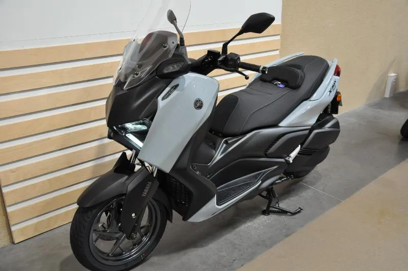 XMAX 300 Tech Max