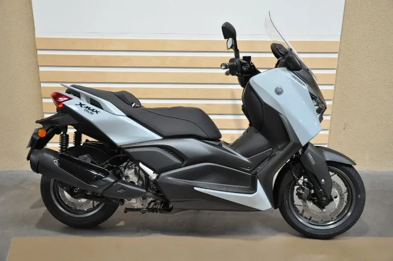 XMAX 300 Tech Max