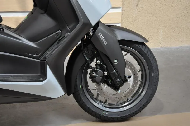 XMAX 300 Tech Max