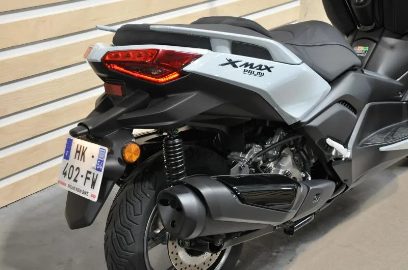 XMAX 300 Tech Max