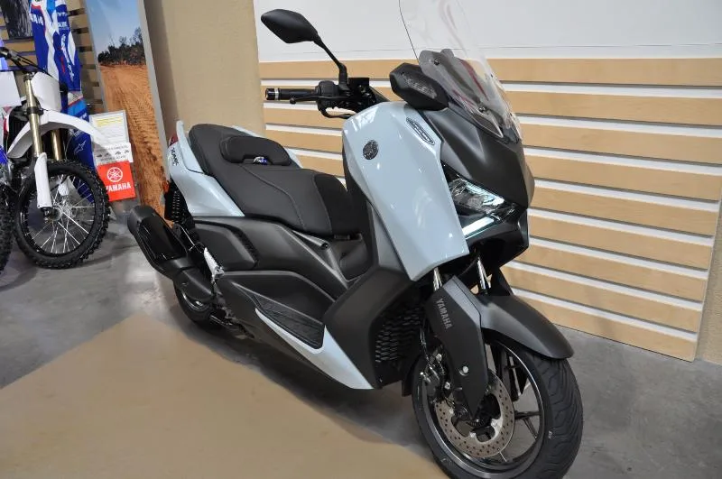 XMAX 300 Tech Max