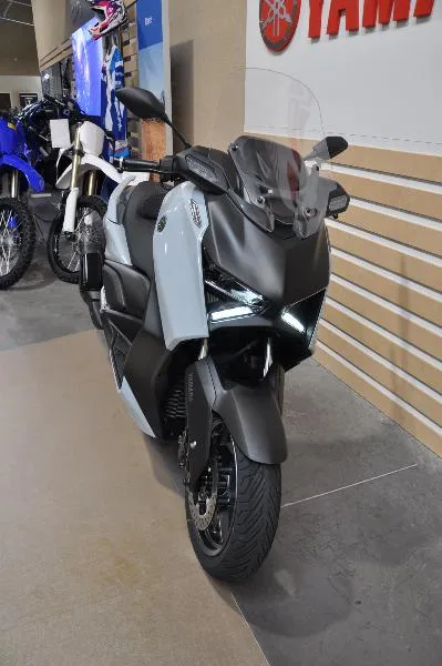 XMAX 300 Tech Max