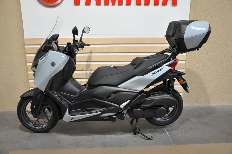 XMAX 125 TECH MAX