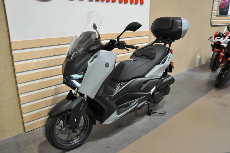 XMAX 125 TECH MAX