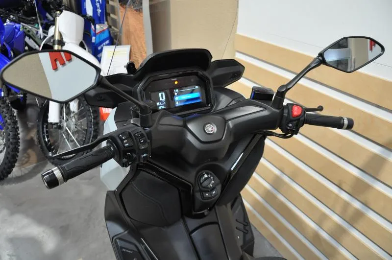 XMAX 125 TECH MAX