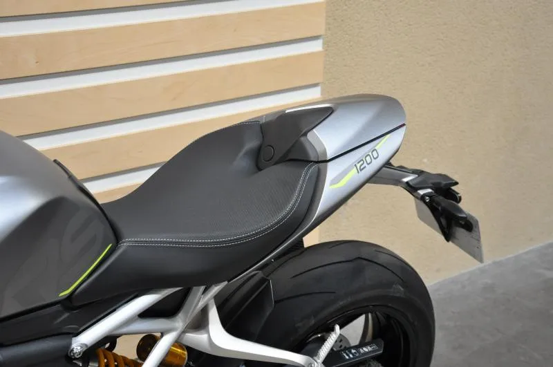 SPEED TRIPLE 1200 RS