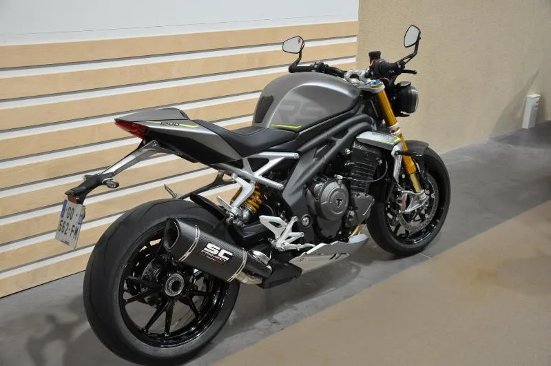 SPEED TRIPLE 1200 RS