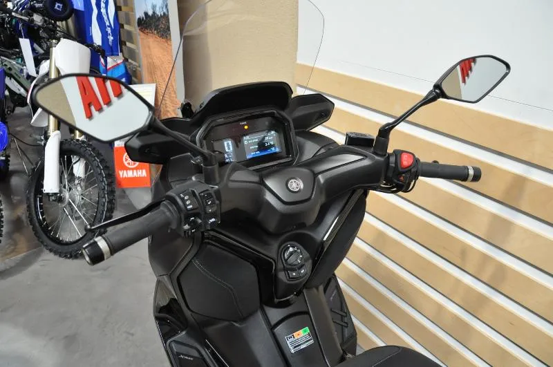 XMAX 300 TECH MAX 