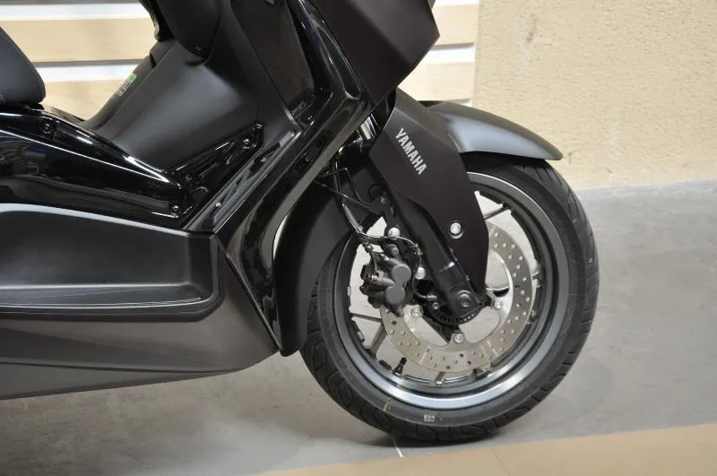 XMAX 300 TECH MAX 