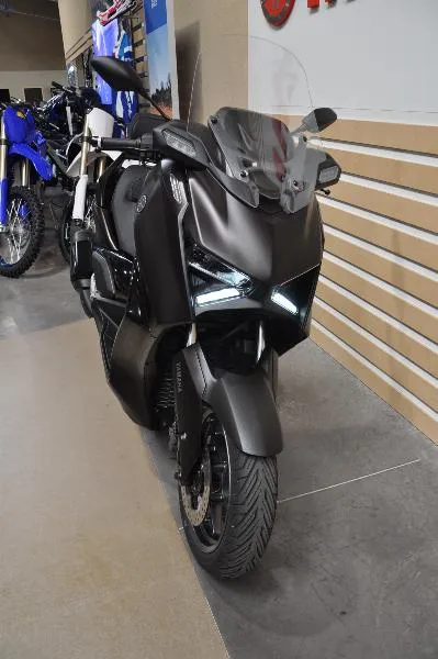 XMAX 300 TECH MAX 