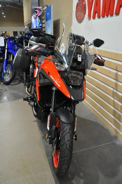 DL VSTROM 1050XT
