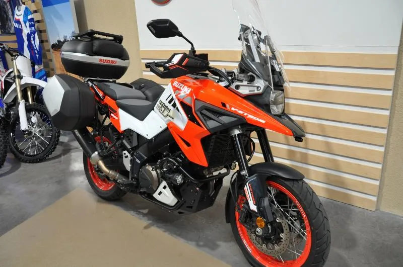 DL VSTROM 1050XT