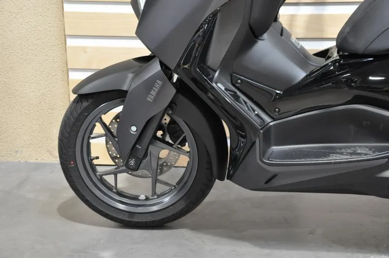 XMAX 300 Tech Max