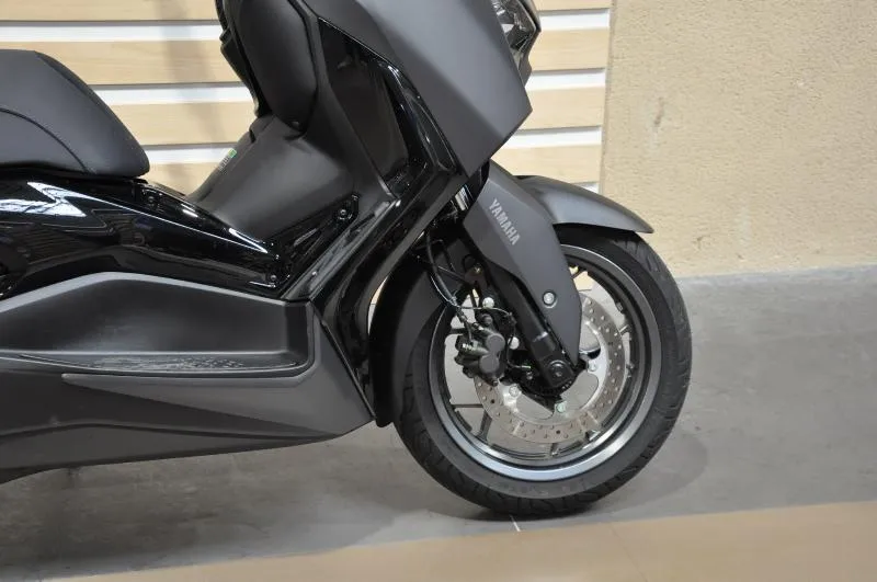 XMAX 300 Tech Max