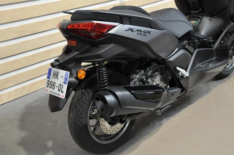 XMAX 300 Tech Max