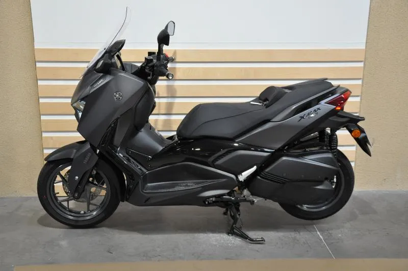 XMAX 300 Tech Max