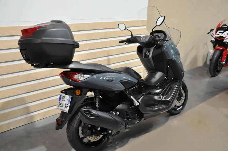 NMAX 125