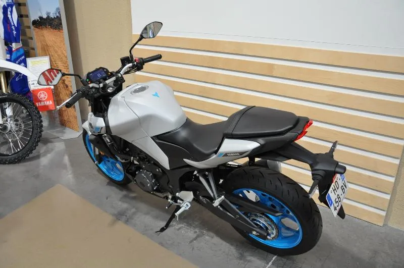MT03