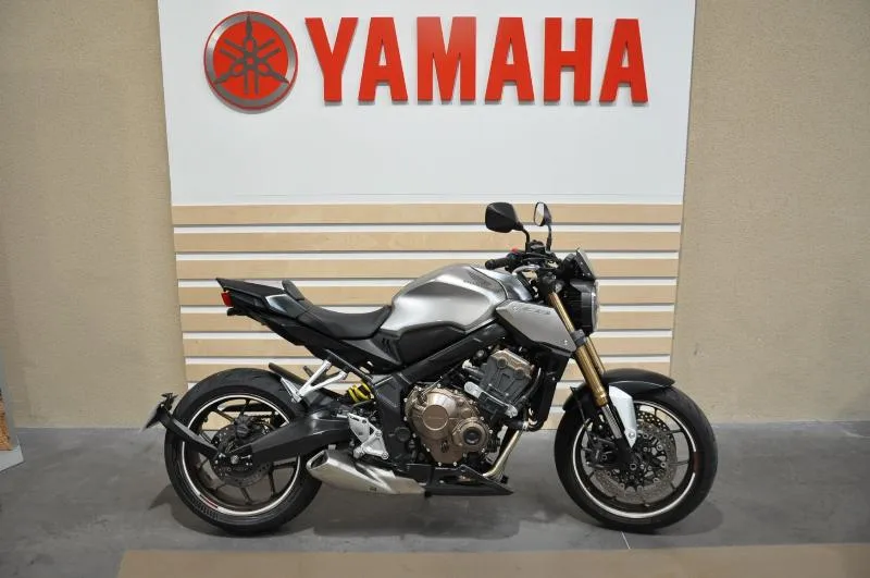 CB 650 RA