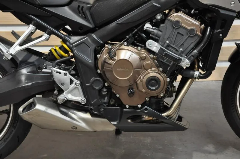 CB 650 RA
