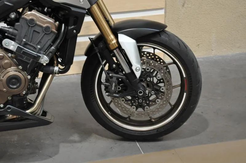 CB 650 RA