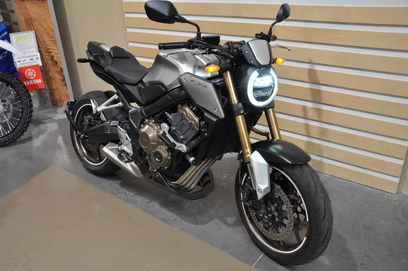 CB 650 RA