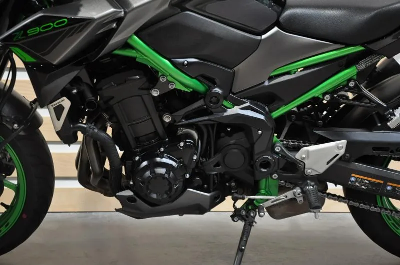 Z 900