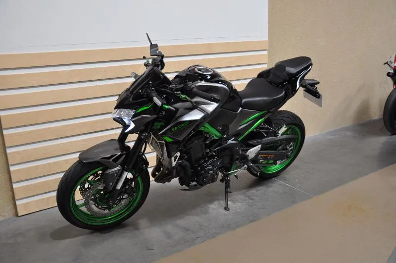 Z 900