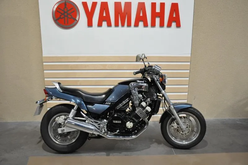FZX 750 "Petite V max"