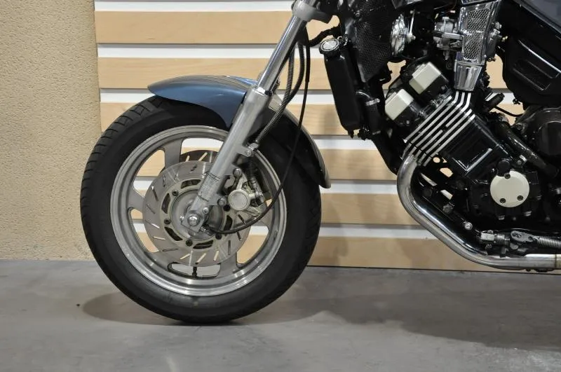 FZX 750 "Petite V max"