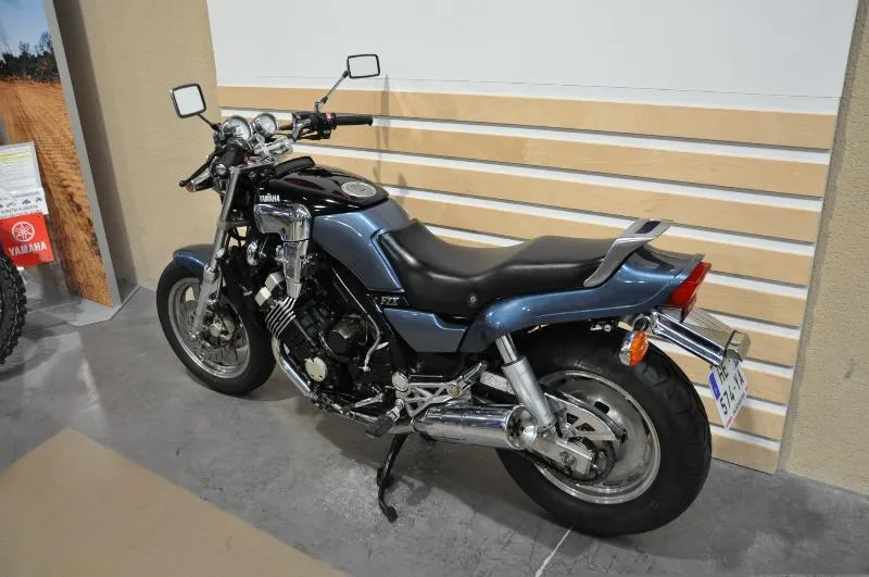 FZX 750 "Petite V max"