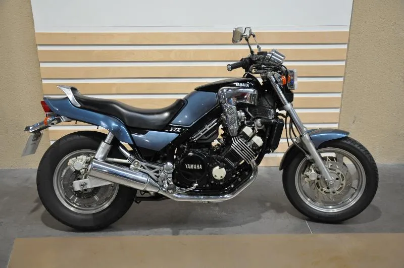 FZX 750 "Petite V max"