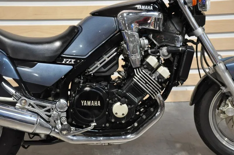 FZX 750 "Petite V max"